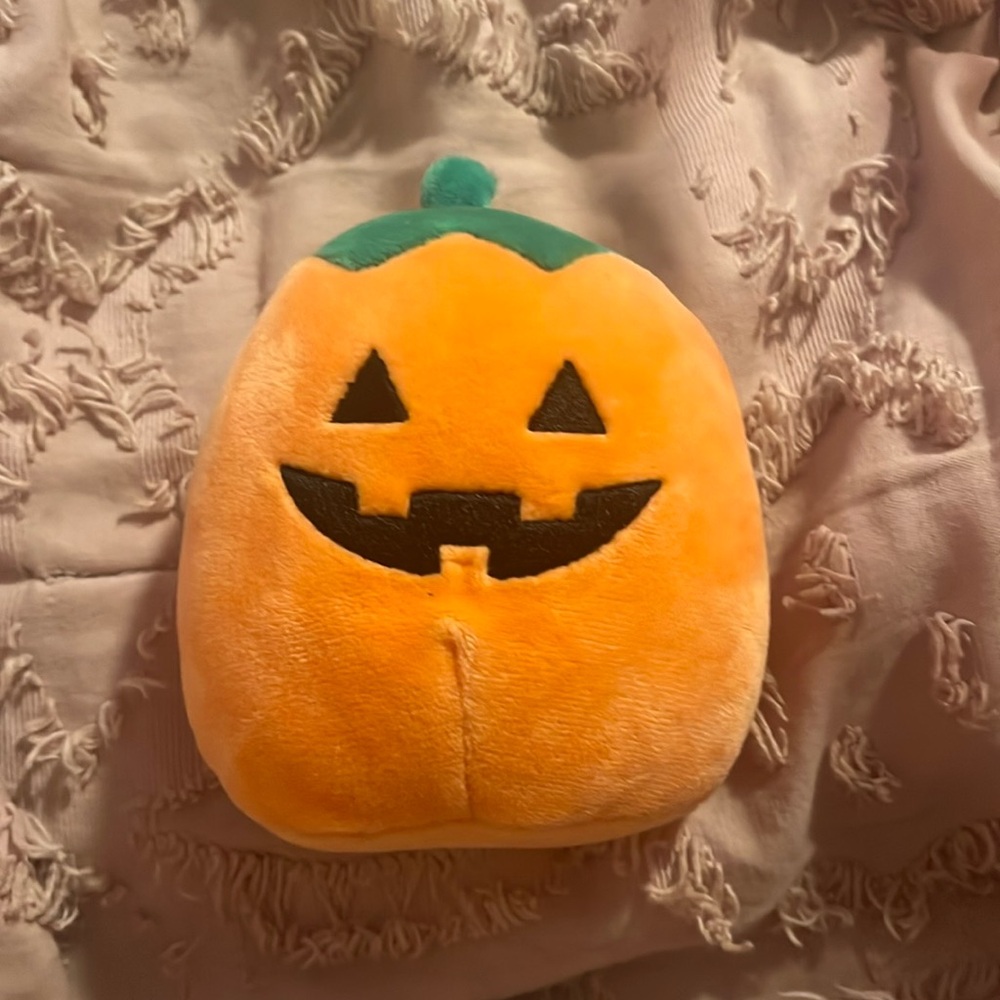 Pumpkin squishmellow